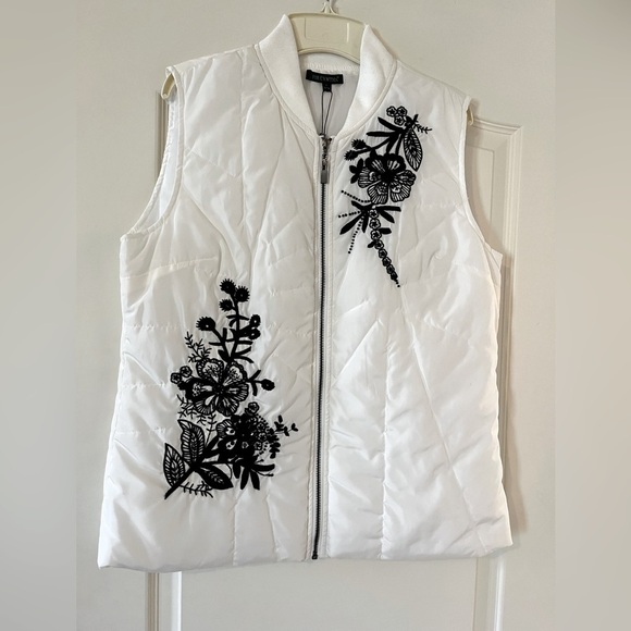 For Cynthia Jackets & Blazers - NEW! For Cynthia white Puffer Vest Zip Up Black Floral Pattern Womens Size L